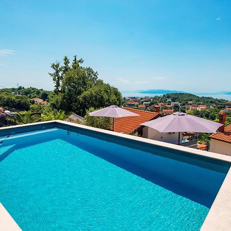 Srok Apartments With Pool 카스타브 외부 사진