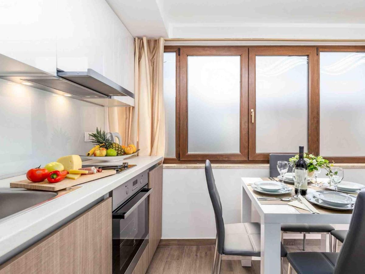 Srok Apartments With Pool 카스타브 외부 사진